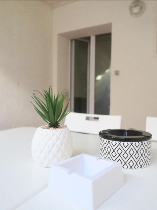 Appartement Rdc, Patio Tourbes Esterno foto